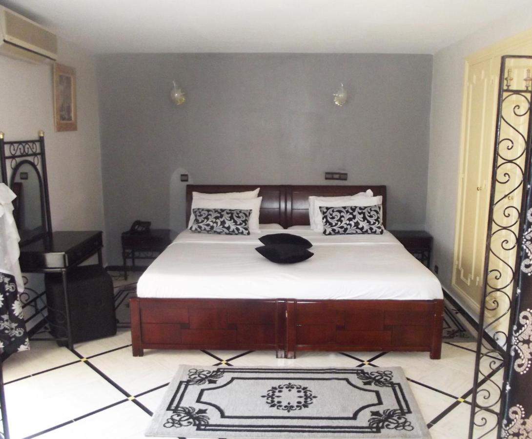 Hotel Al Kabir Marrakesh Bagian luar foto