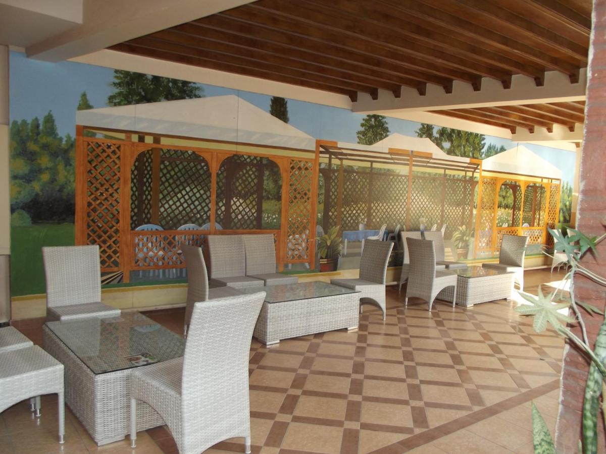 Hotel Al Kabir Marrakesh Bagian luar foto