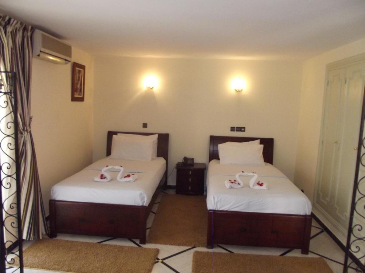 Hotel Al Kabir Marrakesh Bagian luar foto