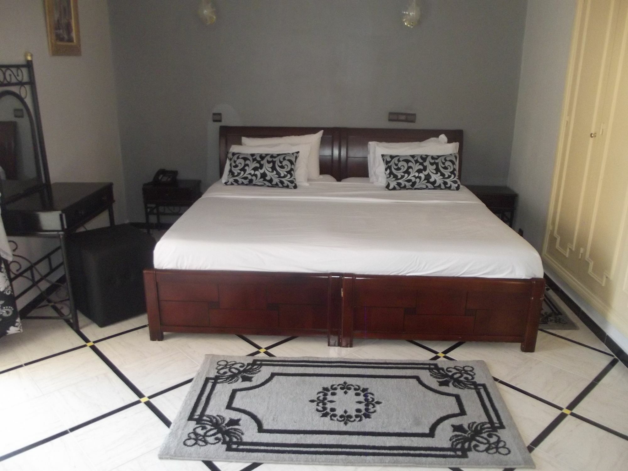 Hotel Al Kabir Marrakesh Bagian luar foto